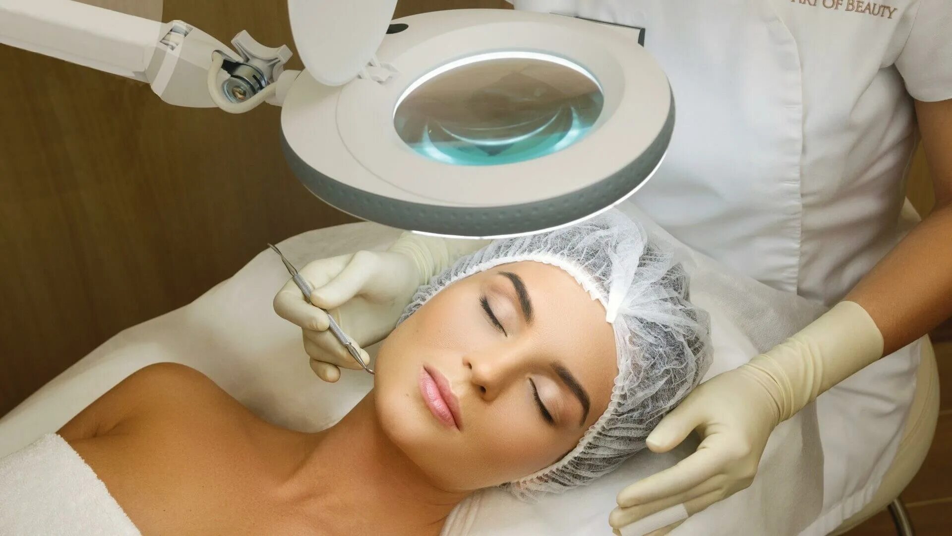 Фотосессия косметолога. Процедуры у косметолога. Косметические процедуры. Работа в косметологии. Косметологические процедуры для лица.