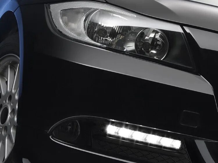 Что такое дневные ходовые огни. ДХО daytime Running Light. Дневные ходовые огни ld1004. Дневные ходовые огни на машине. Что такое ходовые огни на автомобиле.