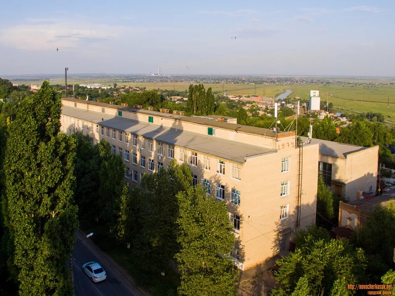 Сайт колледж новочеркасск. Новочеркасский колледж НКПТИУ. Александровская 109 Новочеркасск колледж. Колледж промышленных технологий и управления Новочеркасск. Новочеркасский колледж пищевой промышленности.