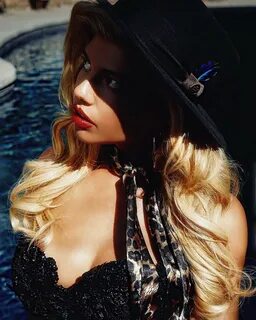 Chanel west coast sexiest pictures