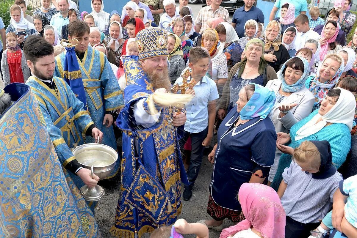 Погода на неделю путятино рязанской. Путятино Липецкая область. Путятино Рязанская область. С. Путятино Церковь. Церковь Путятино Липецкая область крещение.