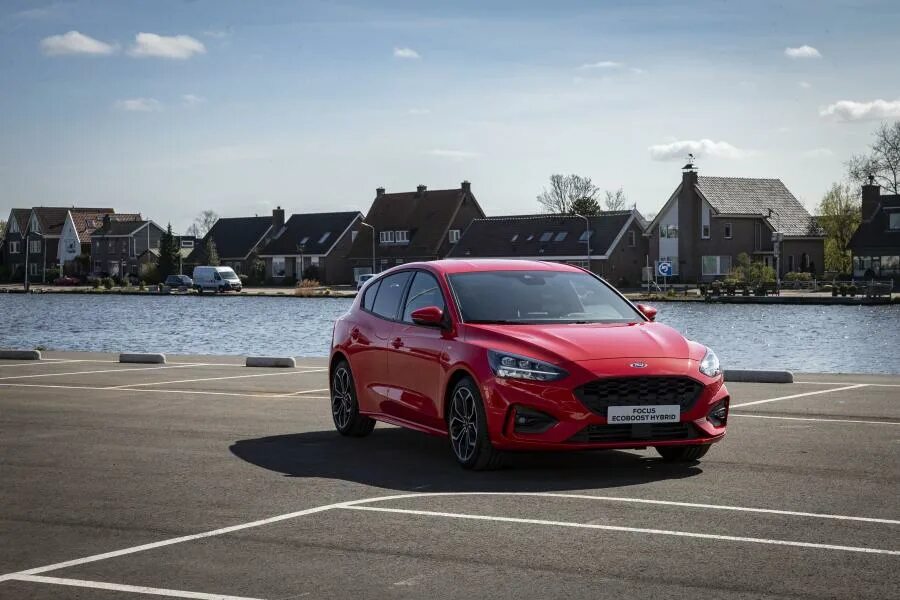 Ford focus 2019. Ford focus electric 2014. Ford focus гибрид. Форд фокус 2019 черный. Ford focus 2013.