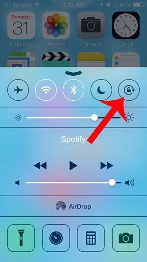 Поменялись цвета экрана на айфоне. Блокировка ориентации экрана iphone. Панель уведомлений айфон. Ориентация айфон. Автоповорот экрана на айфоне.