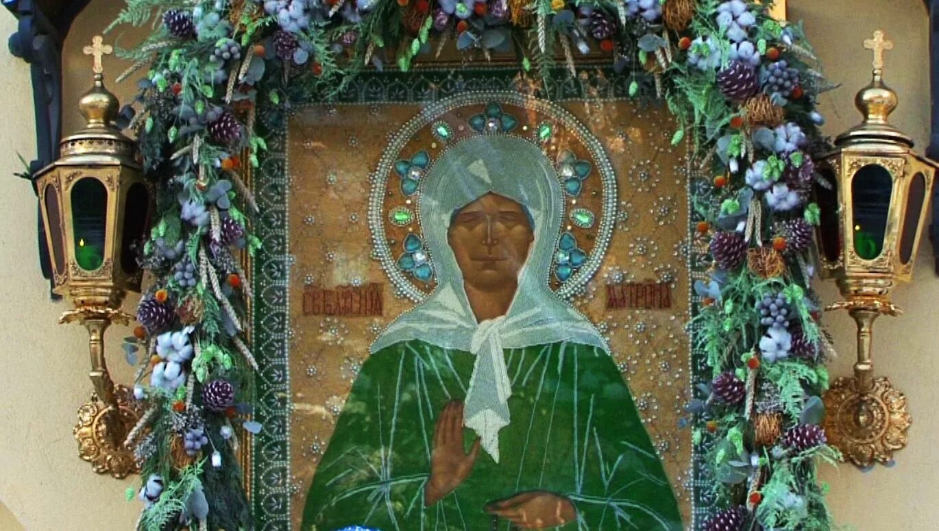Икона умиление в верхотурье в женском монастыре. Монастырь святителя иннокентия московского. Икона умиление в верхотурье в женском монастыре. Блаженная матушка матрона московская. Икона божией матери матроны московской.