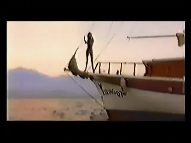 Женщина врет мем. Плейбой 1998 наталья лагода. Битва экстрасенсов наталья лагода. Лагода врут твои мне глаза. Ладога певица.