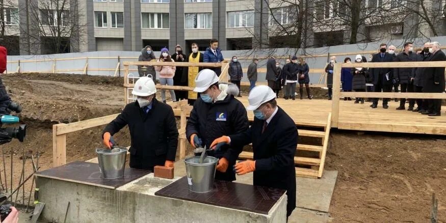 Врачи святого георгия. Святого Георгия новый корпус. Новый корпус больницы Святого Георгия. Дудергоф. Больница общины св. Георгия. Захоронения у больницы Святого Георгия.