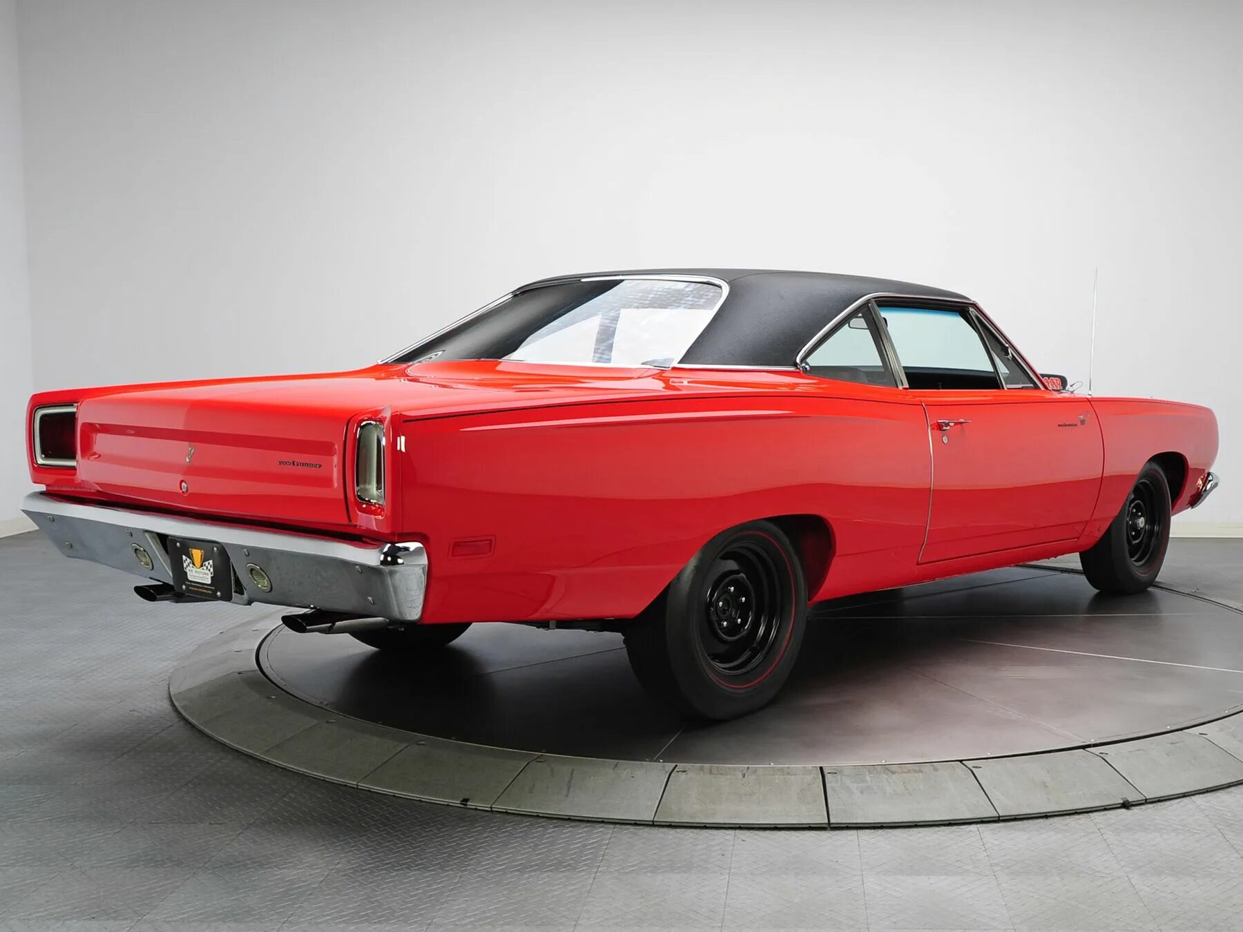 01.01 1968. Плимут роад раннер 1969. Plymouth Roadrunner 1969. Plymouth Roadrunner 440. Plymouth Roadrunner 1969 440.