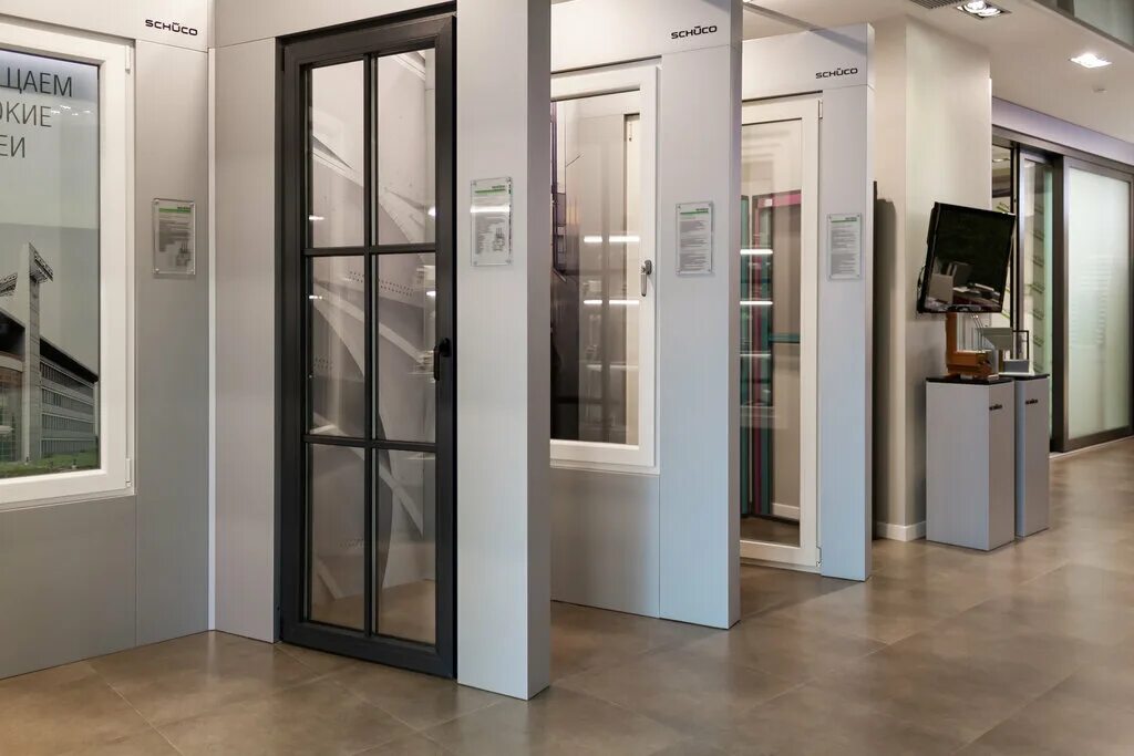 пластиковое окно. современные окна пвх. современные окна. оконные компании краснодар. шоу рум шуко.