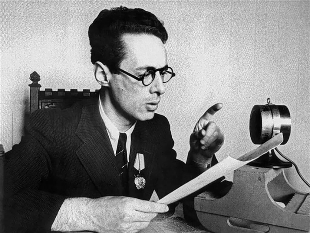 Левитан диктор википедия. Левитан юрий борисович. юрий левитан диктор. юрий борисович левитан голос. борис левитан.