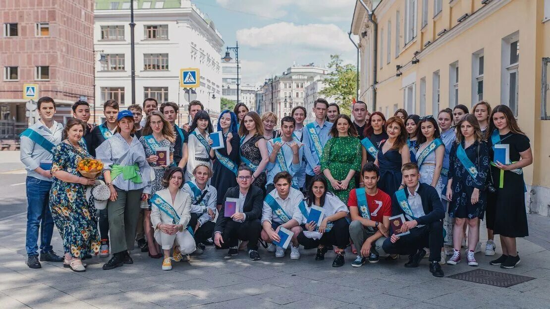 Школа первый экстернат в Москве. Школа первый экстернат Кутузовский. Частная школа экстернат. Экстернат в Москве. Школа экстернат 11