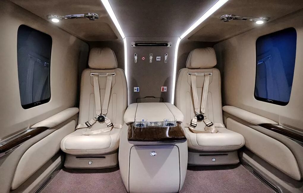 Боинг 747-8 intercontinental. А320 нео бизнес джет. Автодом люкс класса. Luxe class. Яхта бизнес класса азимут 35.