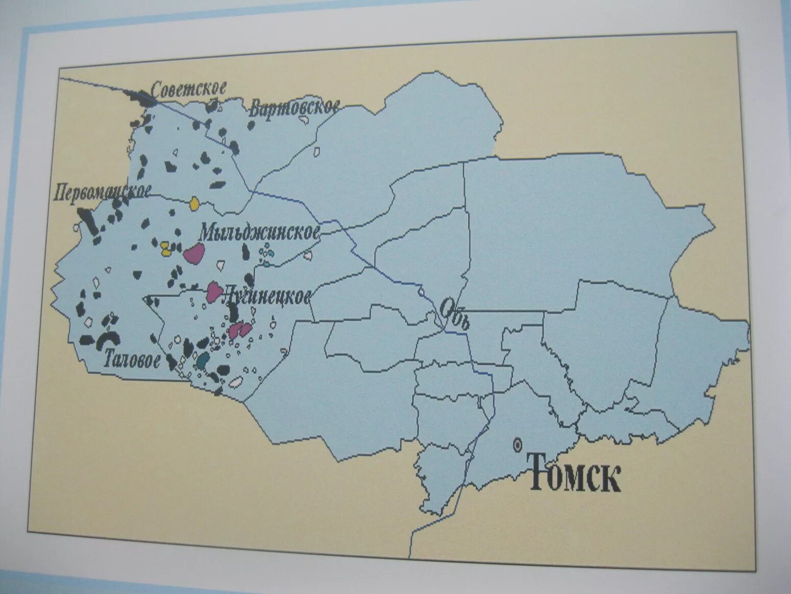 Карта месторождений томской области. Месторождения нефти в Томской области. Месторождения нефти в Томской области карта. Карта нефтегазовых месторождений Томской области.