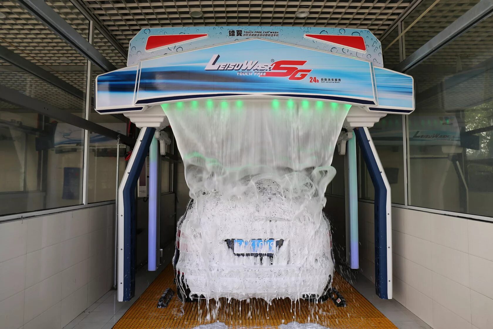 Бесконтактная мойка. Leisuwash 360 Automatic Touchless car Wash Equipment. Автомойка Leisuwash SG. Робот мойка Leisuwash. Leisu Wash мойка.