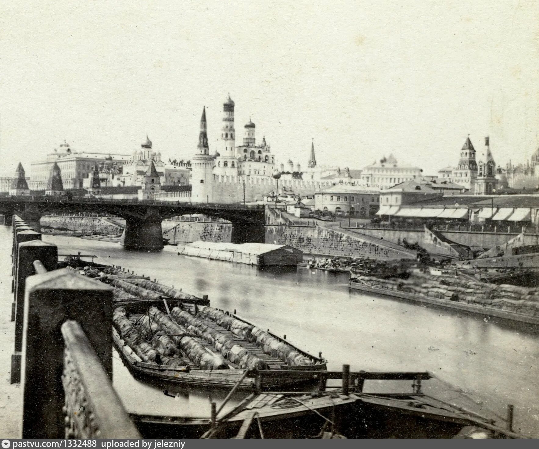 Роджер фентон москва 1852 года. Москва 1890 год. Москва 19 век. Первые фотографии москвы 1852. Старая площадь.