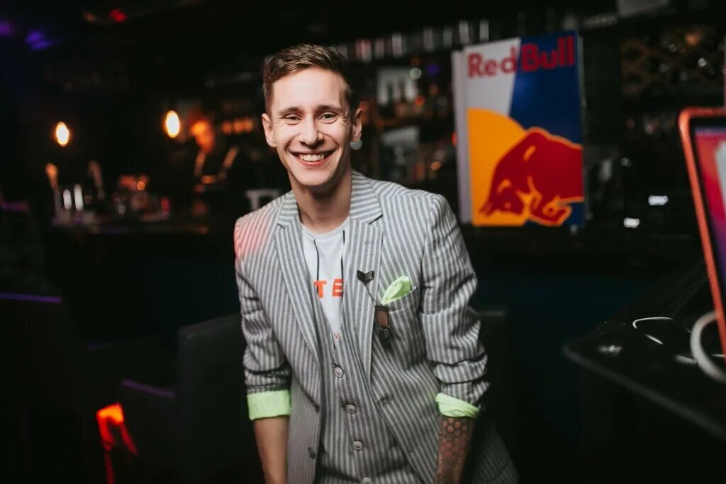 кафе пятница воронеж. кафе караоке пятница. бар пятница воронеж. кафе караоке пятница воронеж. ресторан пятница воронеж.