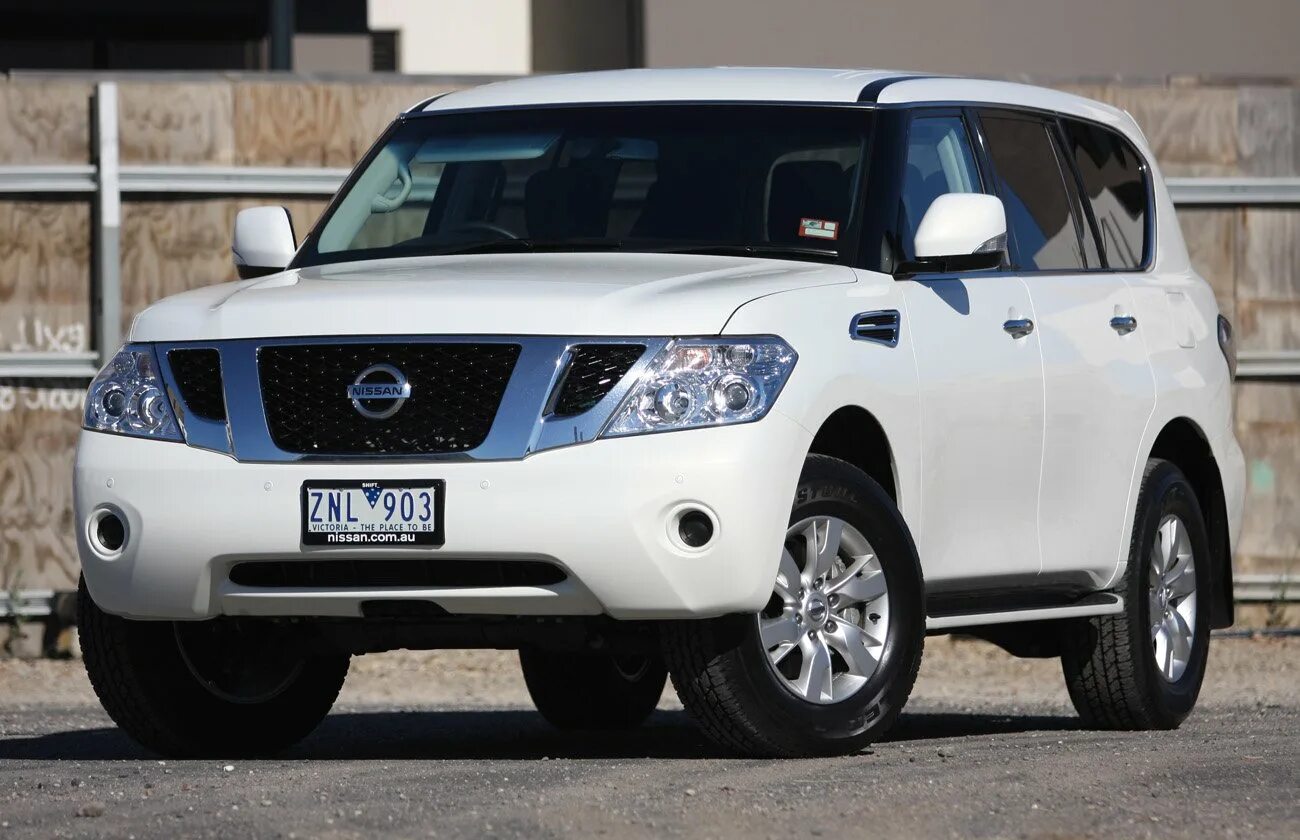 Ниссан патрол виды. Nissan patrol 2013. nissan patrol 100. ниссан патруль 2013. nissan patrol 200.