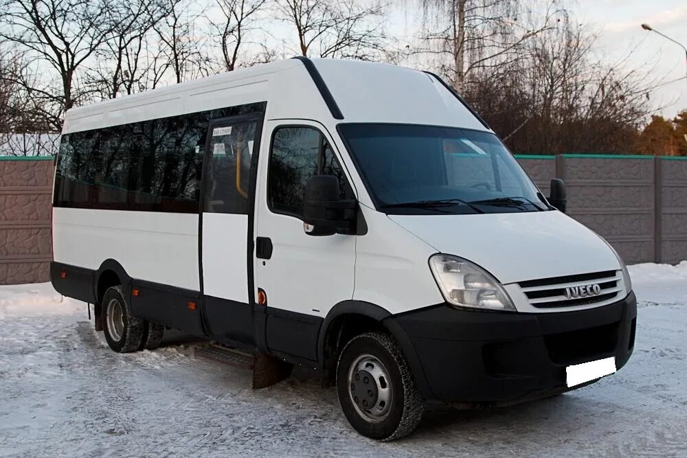 Ивеко дейли пассажирский. Ивеко Дейли 20 мест. Iveco Daily (мест: 20). Ивеко Дейли микроавтобус.