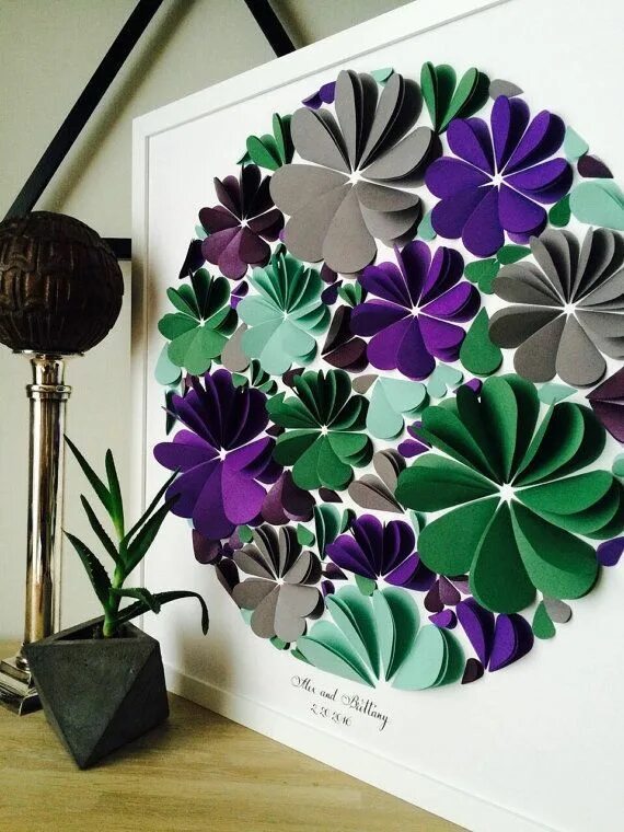 Декор из бумажных цветов. Объемные цветы на стену. Бумажный декор стен. Объемные цветы для украшения стен. Как украсить объемной