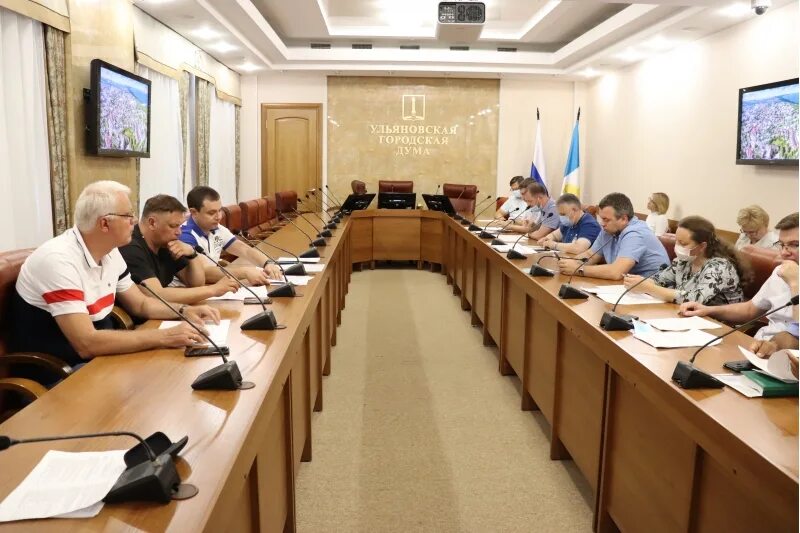 депутат шамсутдинов ульяновск. депутаты ульяновска. госдума ульяновск. депутаты ульяновска. депутаты отдыхают.