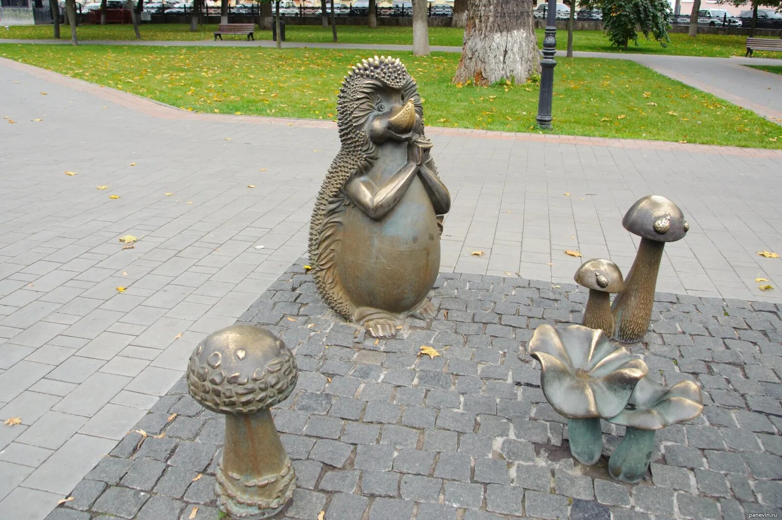 Тульский самовар памятник. Памятник на тульской скульптура европа. Тульское чаепитие скульптура. Скульптуры в туле. Скульптор тула.