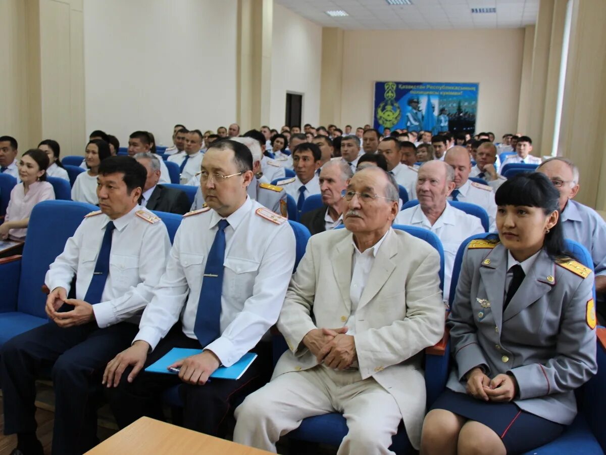 Новости усть-каменогорска. Профсоюзное собрание. Волонтеры казахстан. Ермек кошербаев. Вко новости.