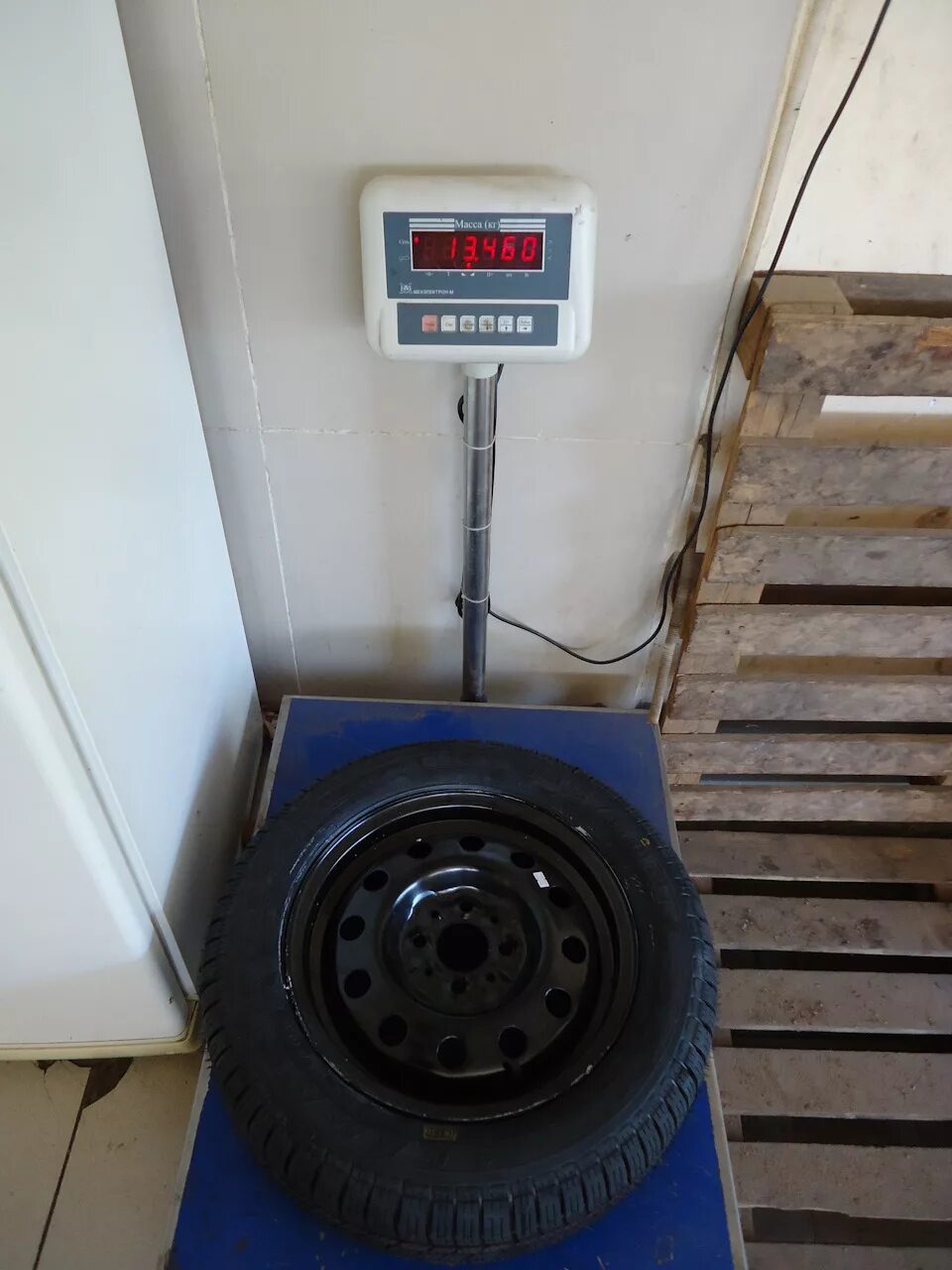 Вес диска r15 литой ваз. Диски slik r16 вес. Вес штампов. Колёса r20 штампы. Вес колеса в сборе r14 штамповка ваз.