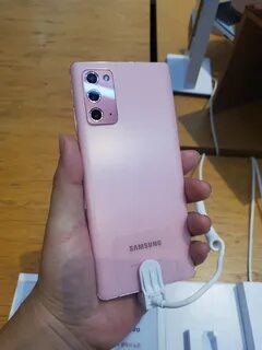 Galaxy s22 розовый