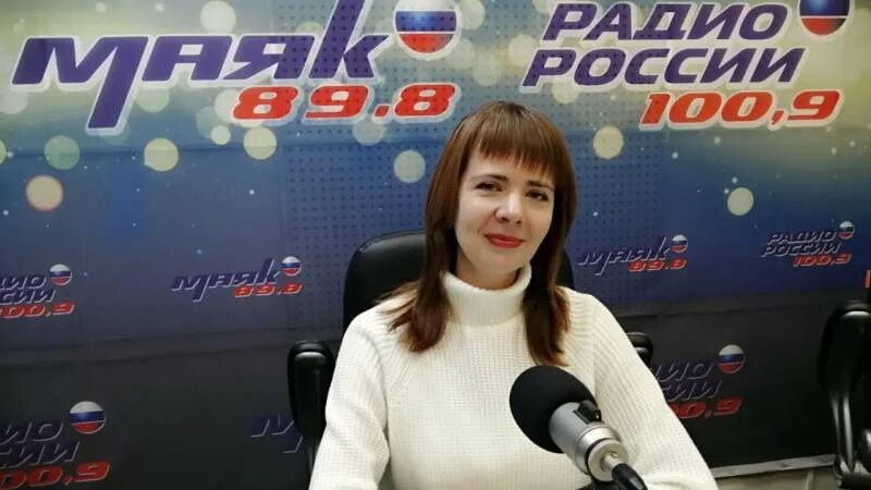 Радио фм тамбов слушать. Радио России Тамбов. Ведущие радио 7. Вести ФМ ведущие радиостанции «вести ФМ». Радио России Тамбов 2023 года.