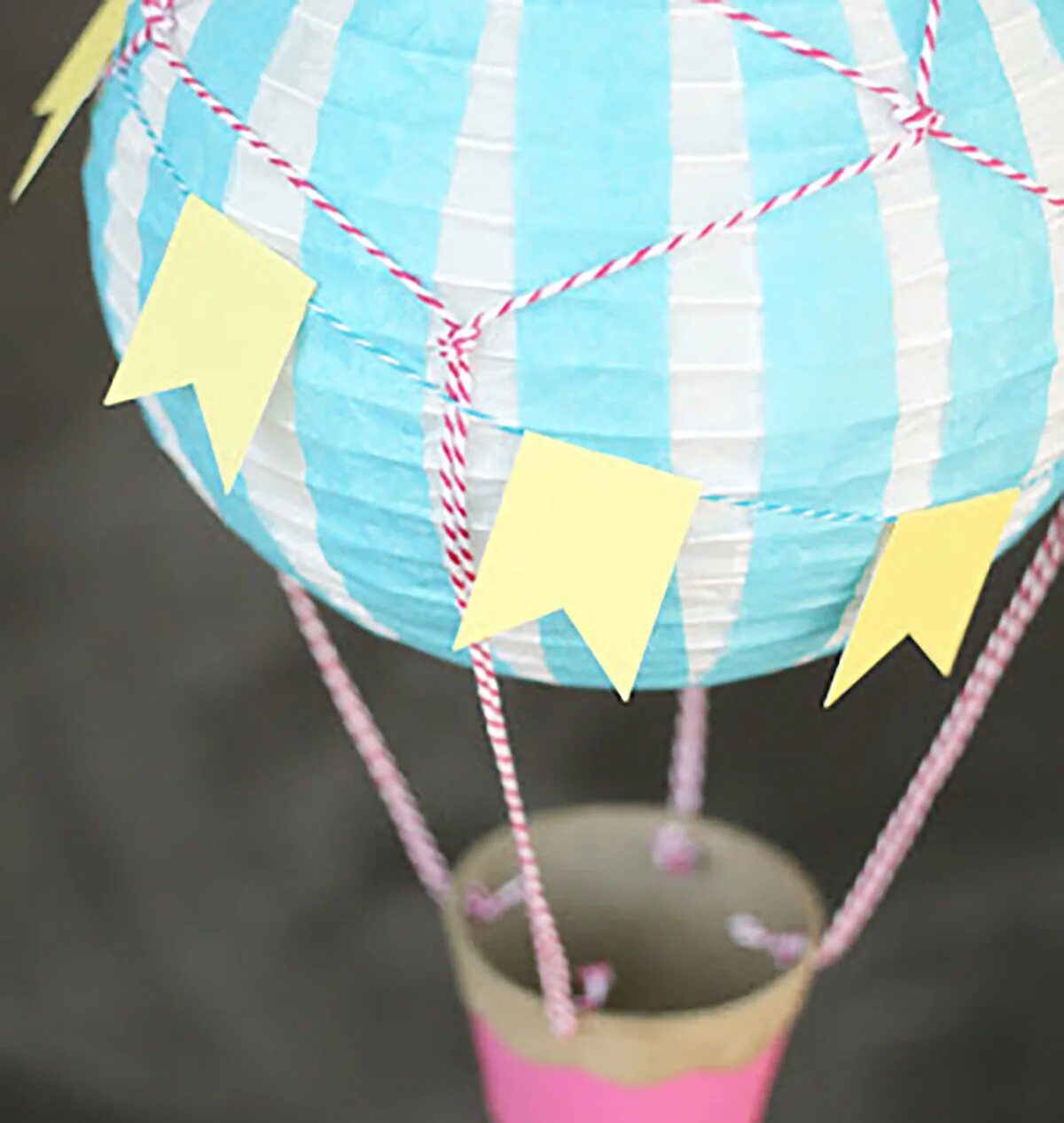 Воздушный шар с корзиной. Воздушный шар поделка. Воздушный шар с корзиной бумажный. Объемный воздушный шар.