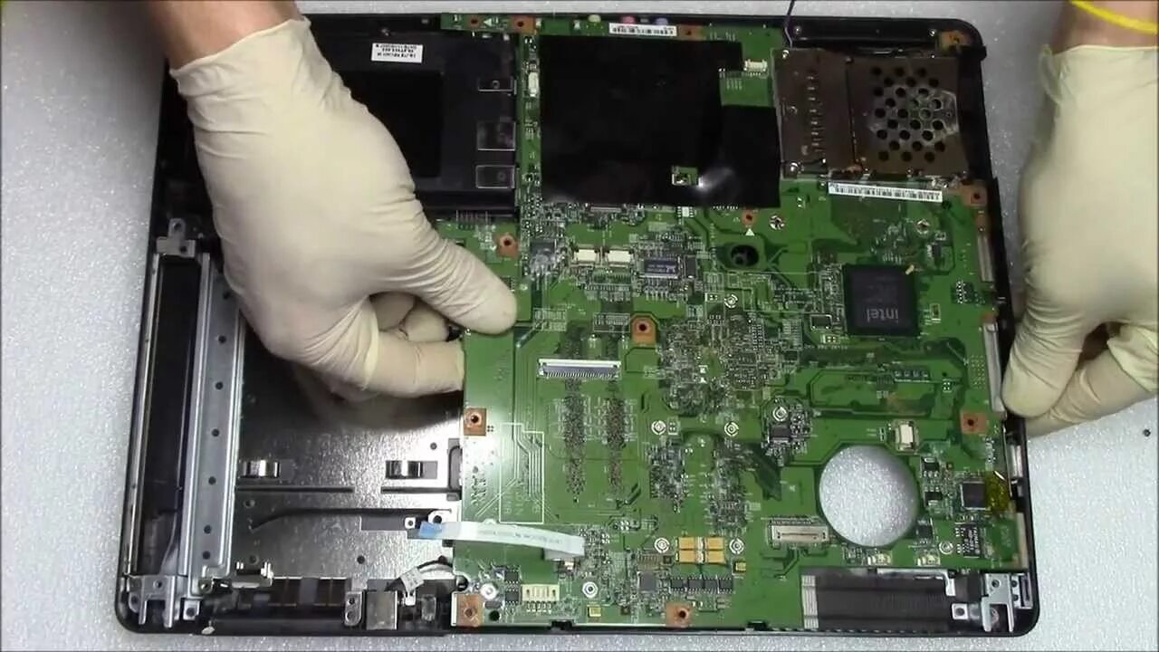 Как поменять acer. Acer travelmate 5730. ноутбук acer travelmate 5720. acer extensa 5220 батарейка bios. acer travelmate 5230.