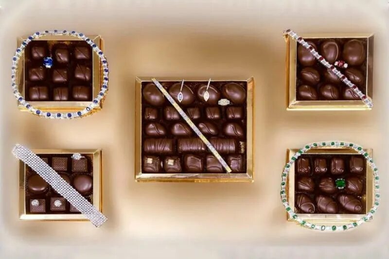 Choco collection. Le chocolate box от simon jewelers. самый дорогой шоколад в мире le chocolat box. конфеты le chocolate box. дорогие конфеты.