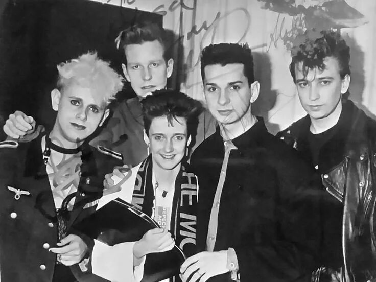 Депеш мод блэк. Группа depeche mode 1986. martin gore 1986. блэк селебрейшен депеш мод. группа depeche mode - 1986 - black celebration.