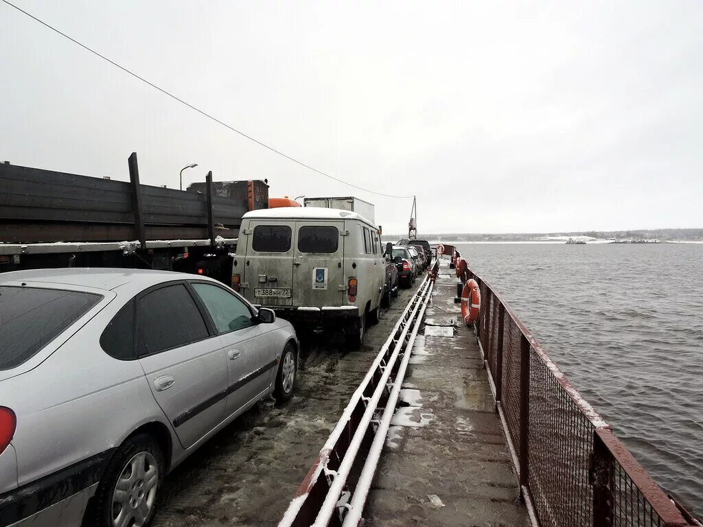 Салехард переправа сегодня как работает. Паромная переправа салехард лабытнанги. паромная переправа лабытнанги. салехард паромная переправа. переправа салехард лабытнанги.