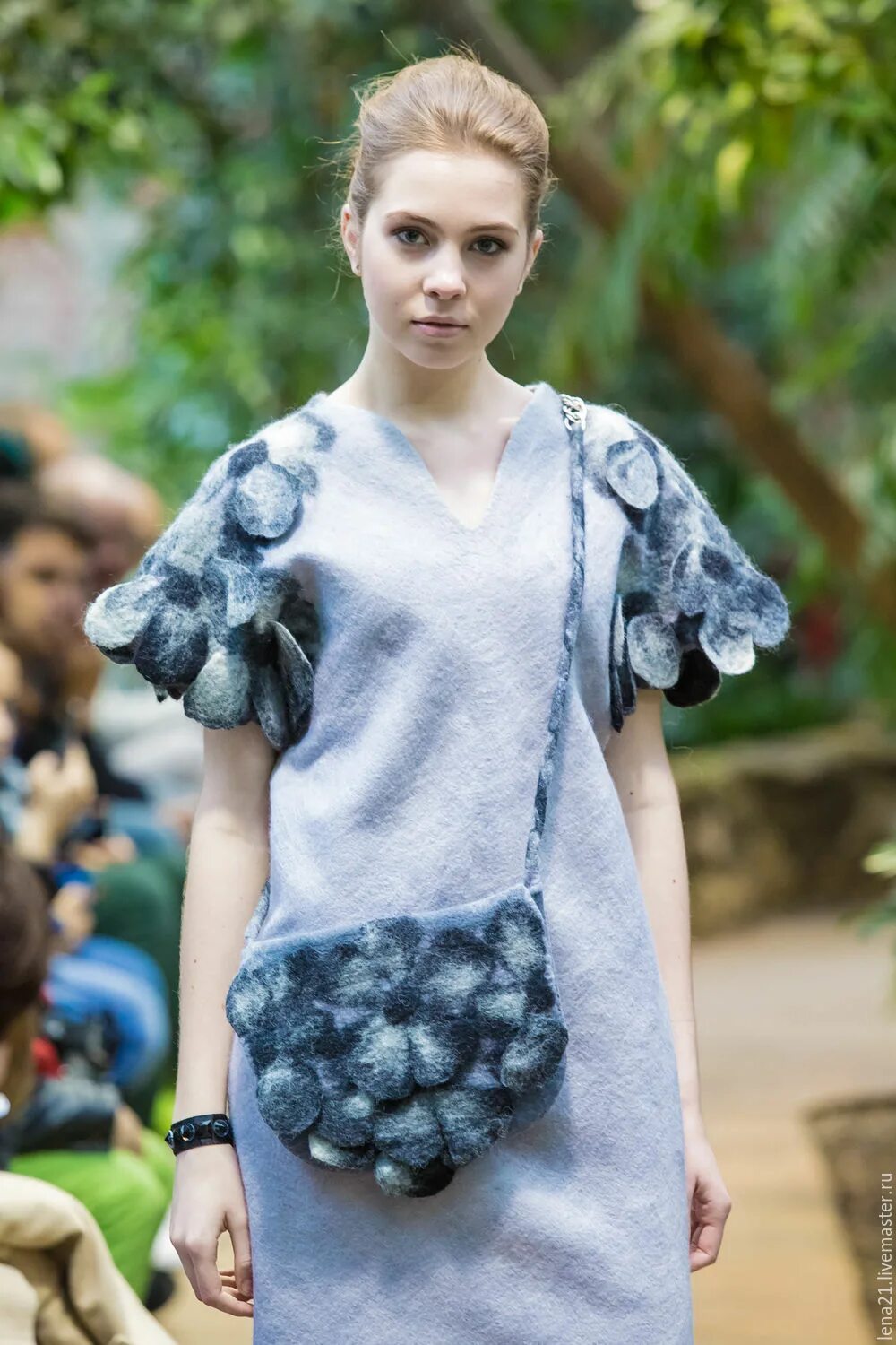 платье из листьев. одежда эколога. Hm conscious платье. эко одежда. экологически чистая одежда.