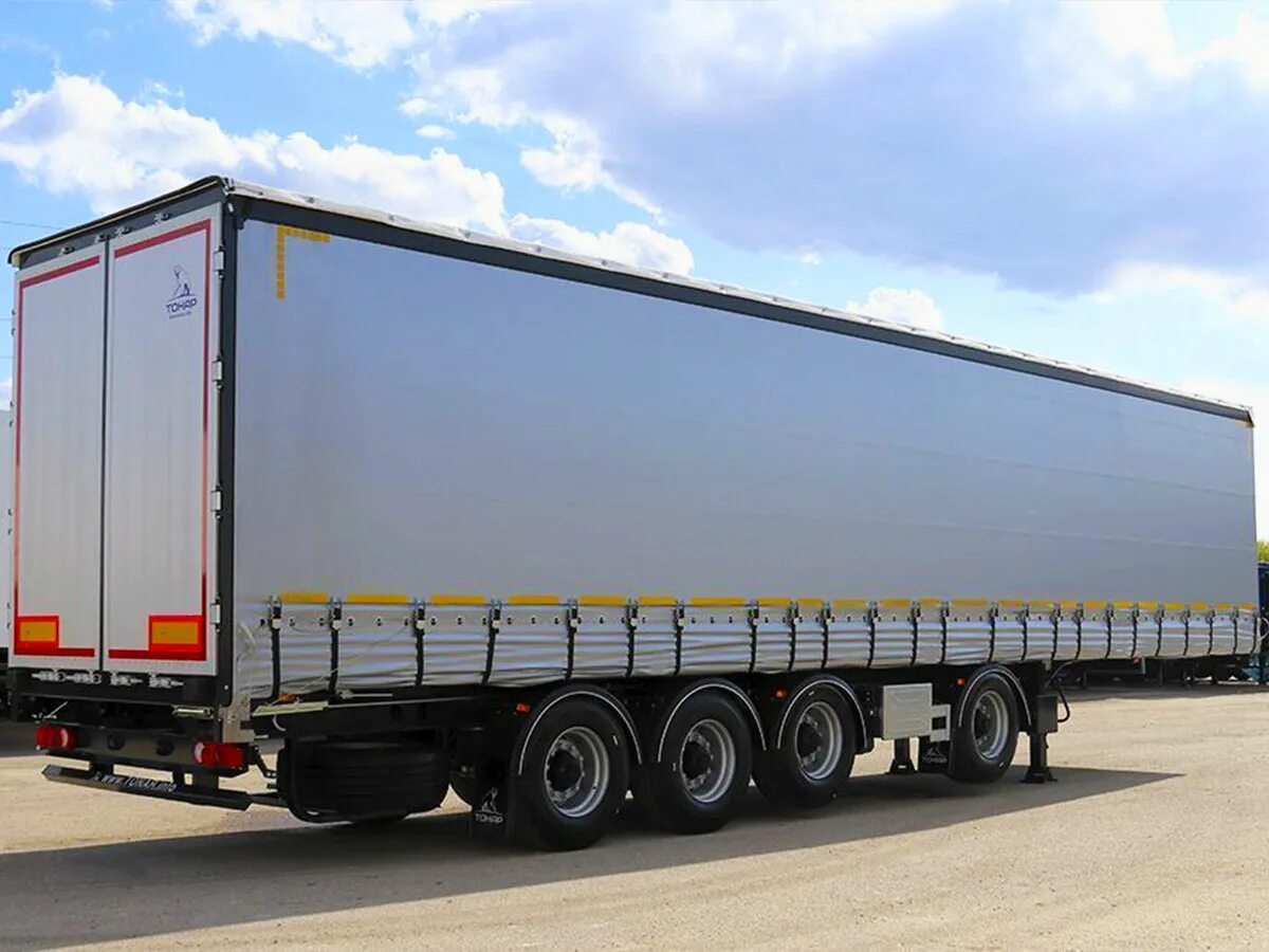 Полуприцеп hsy9400zl. Щеповоз 100м3. Полуприцеп amur lyr9602zx. Полуприцеп самосвал 9402. Китайский полуприцеп самосвал.