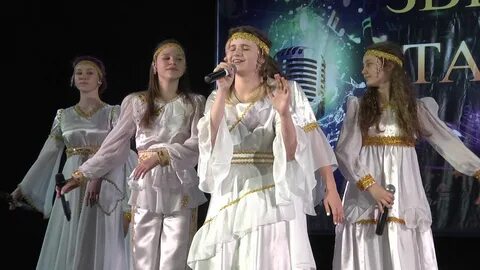 Хрустальным голосом капели звенит хрустальный