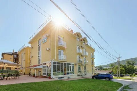 Криница отели на берегу моря с бассейном
