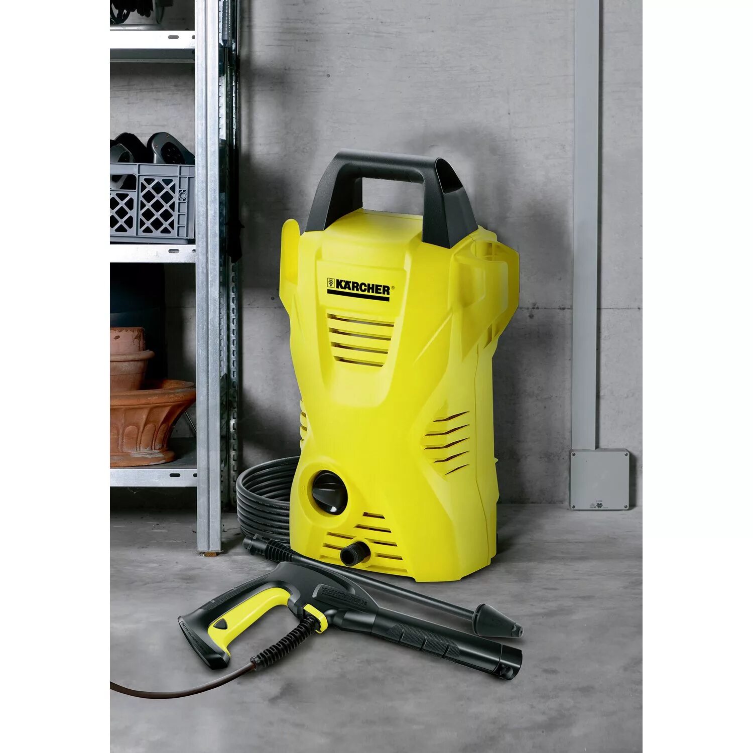 Керхер омск. Мойка Karcher k2 Basic. Мойка высокого давления Karcher k 2 Basic. Мойка Керхер к2. Мойка Karcher 1300вт 340л/ч 100атм k2 Basic.