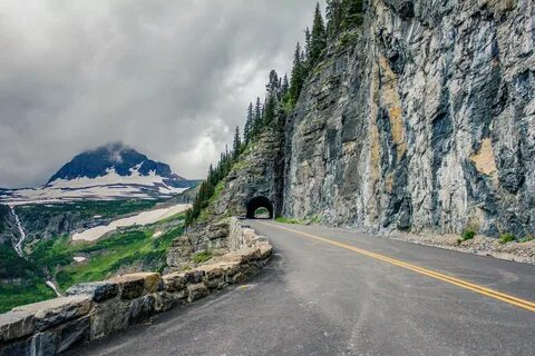 Дорога через скалу
