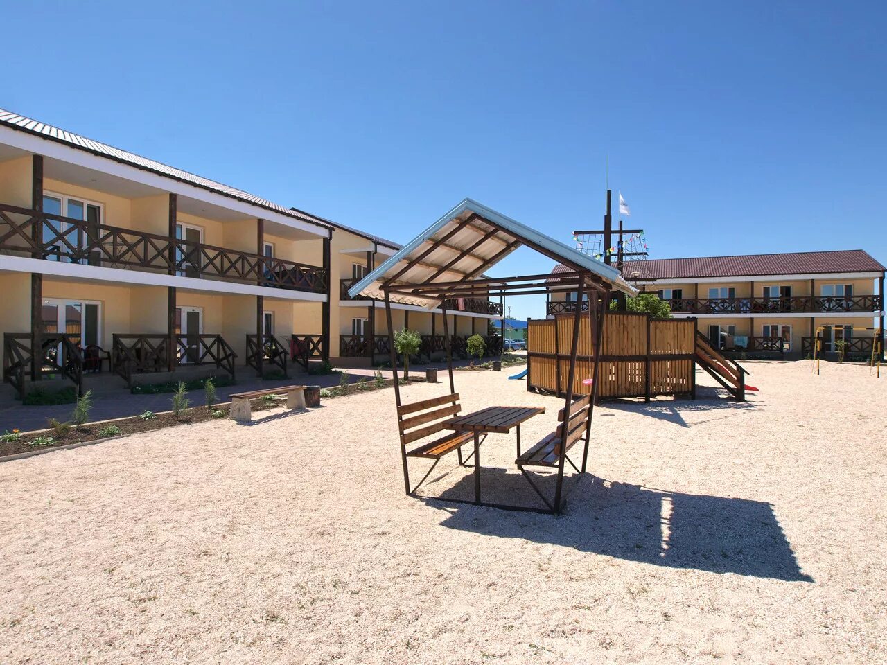 База прибой кирилловка. Кирилловка. Курлевка запорожская область. Усадьба кирилловка. Кирилловка.