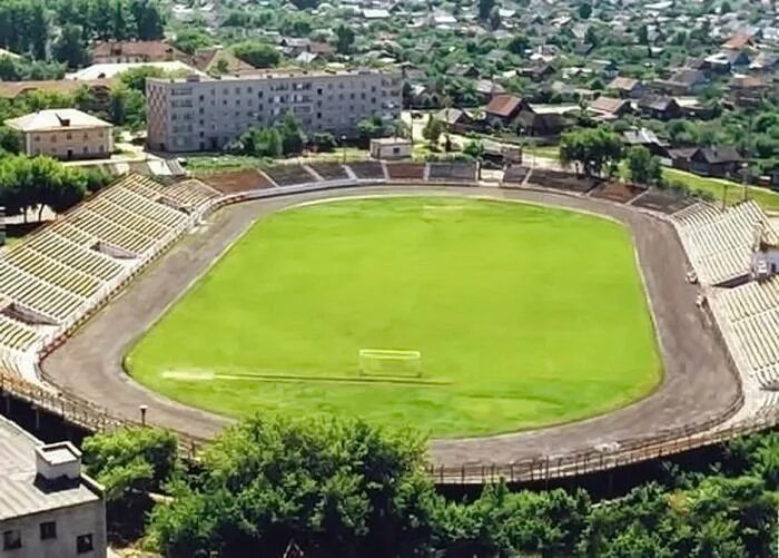 Футбол юноши 2006 г. Стадион электрон вятские поляны. Стадион электрон псков. Стадион электрон казань. Стадион электрон вятские поляны.