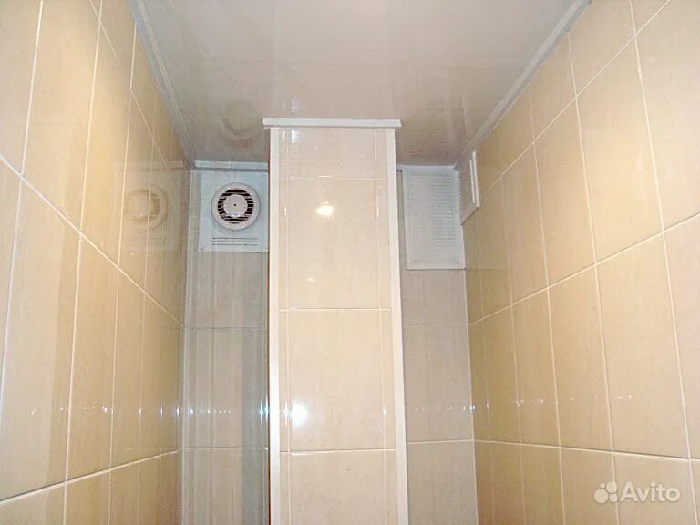 короб для сантехнических труб. пластиковые панели для короба в ванной. короб в ванной из пластиковых панелей. короб для труб в туалете. короб в ванной из пластиковых панелей.