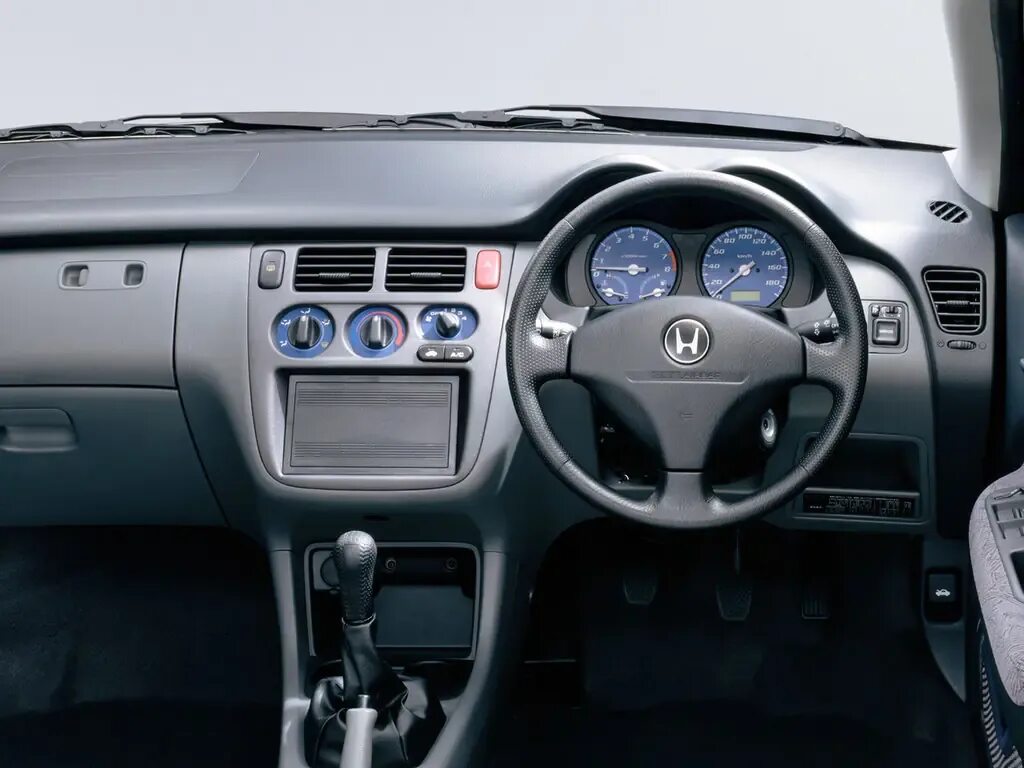 Hr v 2001 год. Honda HR-V 2000 салон. Honda HR-V 1999. Honda HR-V 1999 салон. Honda HR-V Interior 2000.