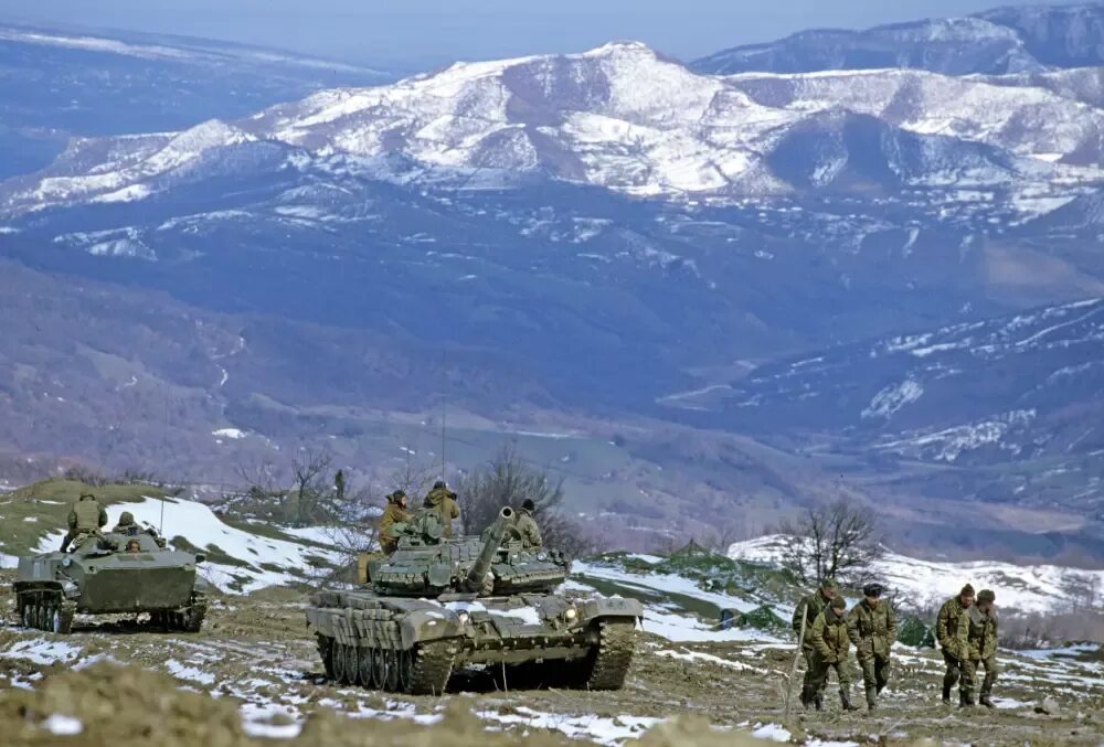 Вооруженный конфликт на северном кавказе. Горы Чечни Ханкала.