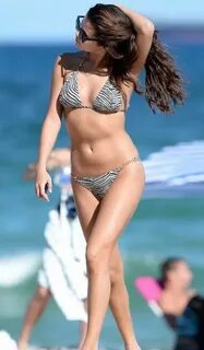 Selena Gomez sexy bikini photo #selenagomez #sexy #bikini #celebrities Sele...