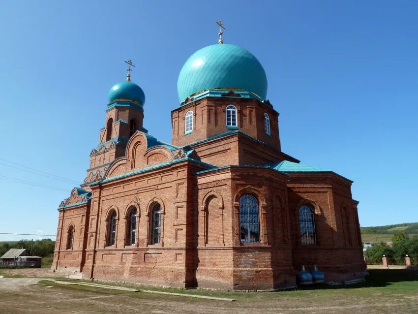 Самарская сергиевск купить. Храм Кандабулак Сергиевский район. Село Кандабулак Самарская область Сергиевский район. Кандабулак Самарская область Церковь. Церковь в селе Кандабулак Сергиевского района Самарской области.