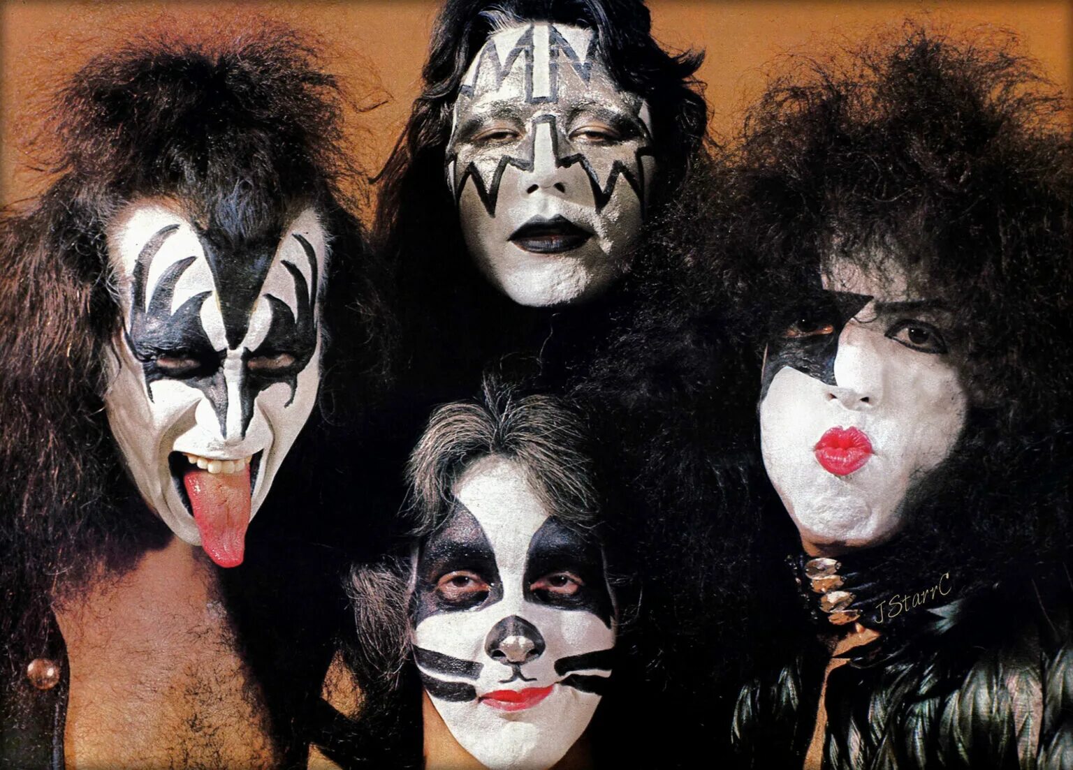 Группа Кисс. Группа Кисс участники. Группа Kiss 1975. Группа Kiss 1990. Kiss истории