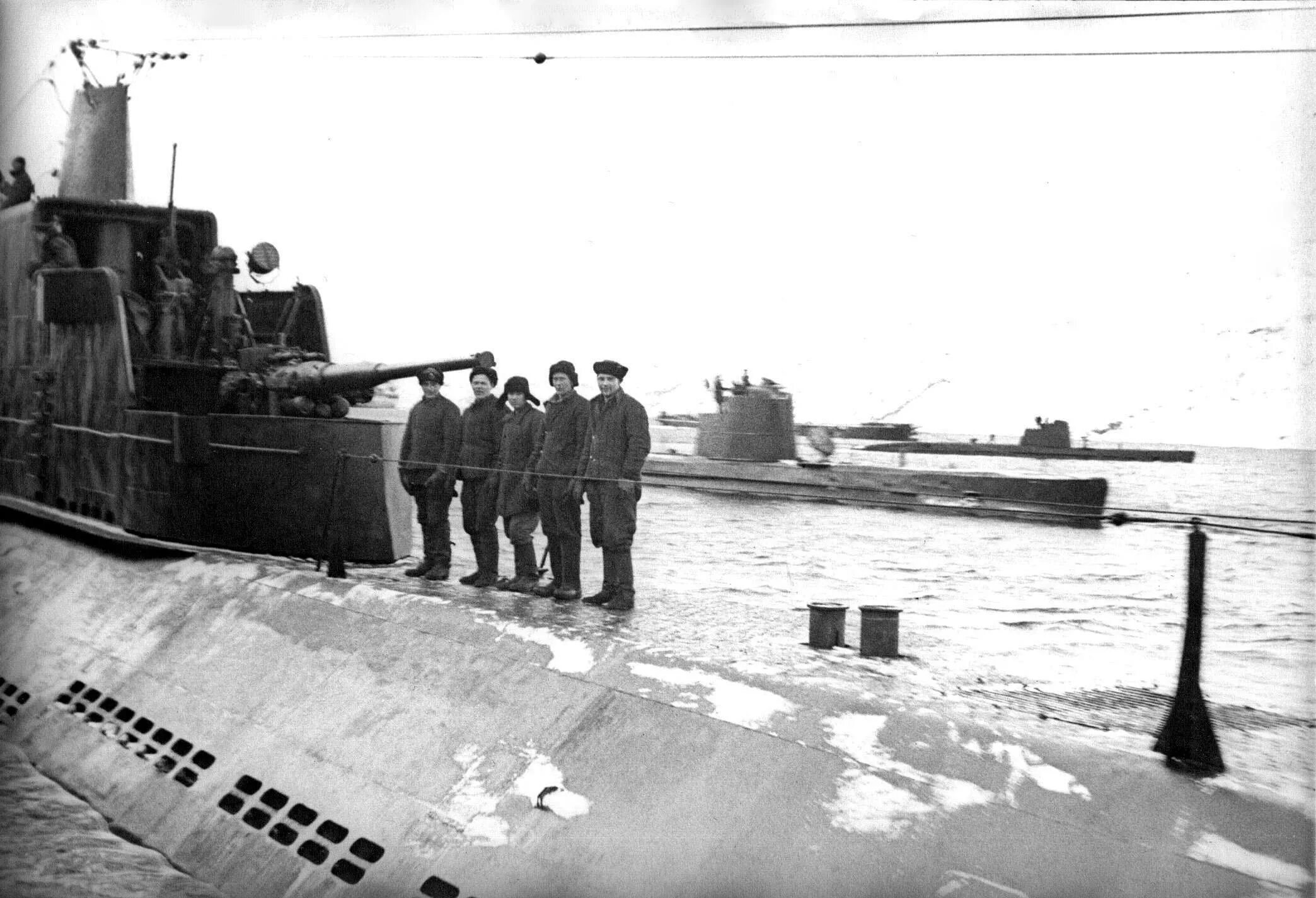 Советская подводная лодка вов. Подводная лодка малютка 1941-1945. Подводные лодки вов 1941 1945. Подводные лодки ссср 1941-1945. Подводная лодка вов 1941-1945.