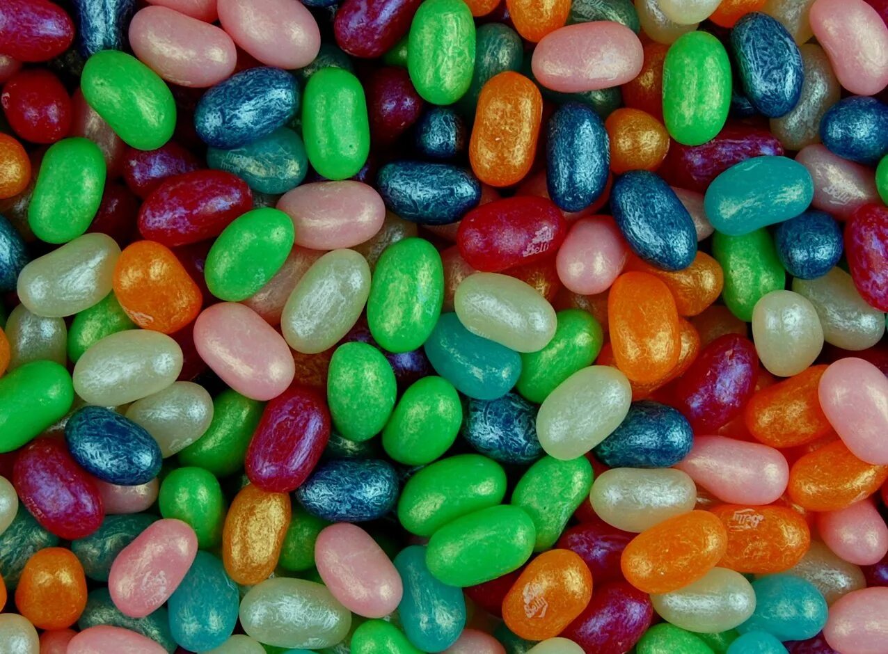 Jelly beanbrainss. Конфетки Jelly belly. Желейные Бобы. Жевательные конфеты Бобы. Желейное драже.