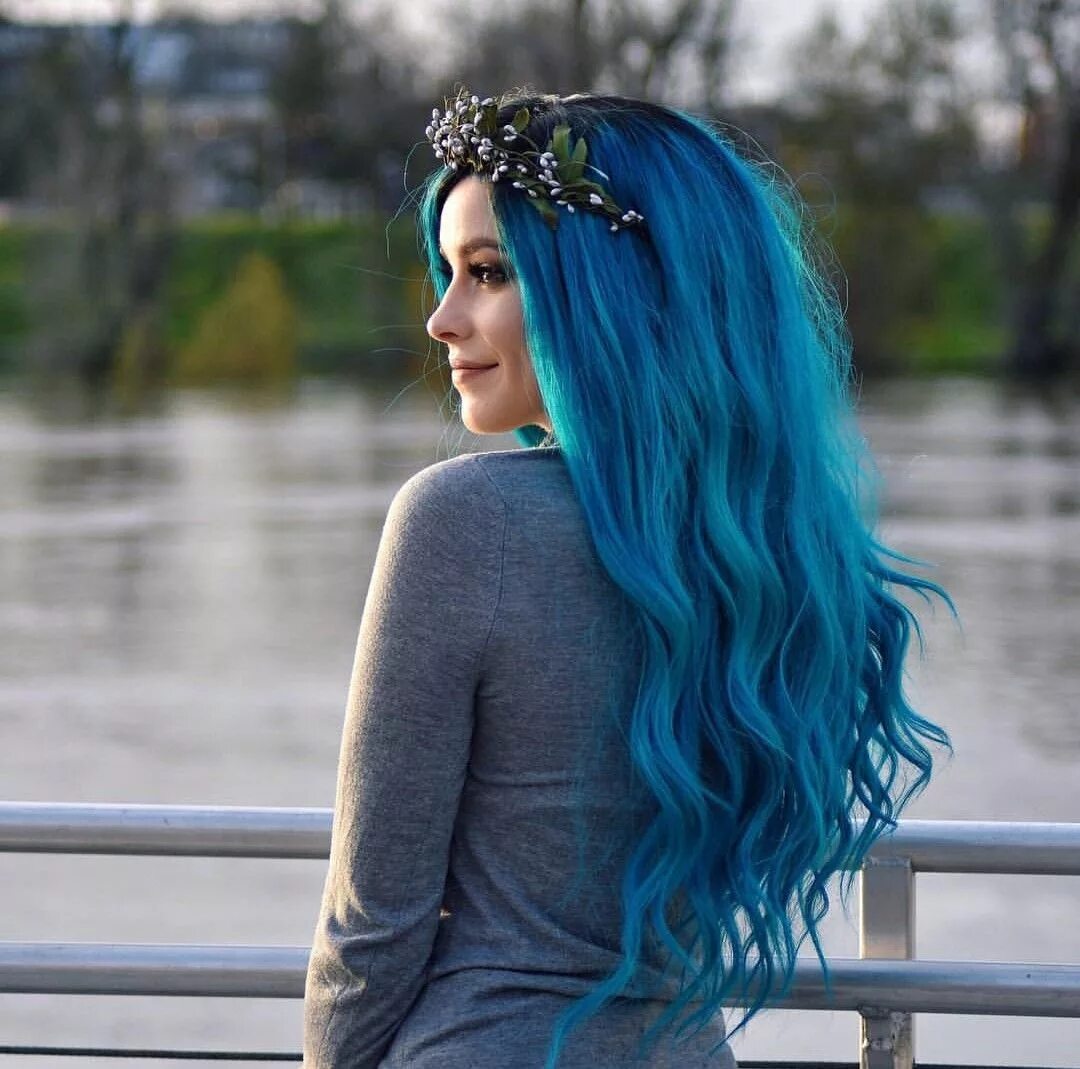 Tv girl blue hair speed